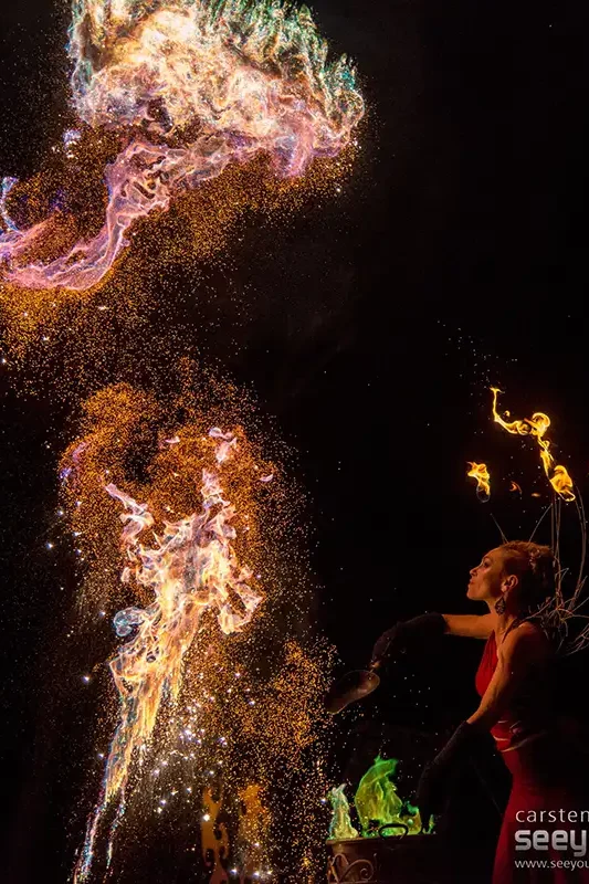 flammes de couleur